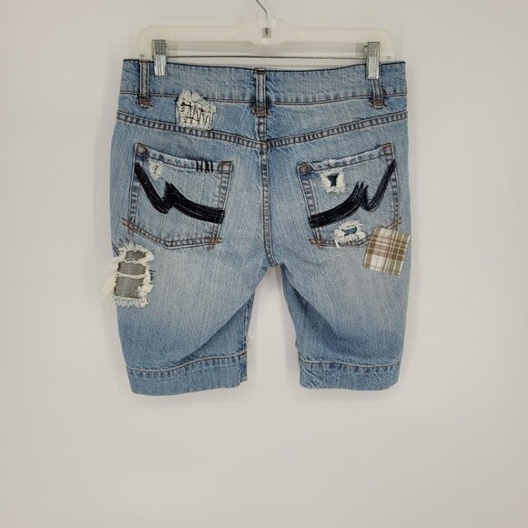 Something Trickie Juniors 7 distressed plaid Patchwork medium wash blue shorts - Picture 2 of 10